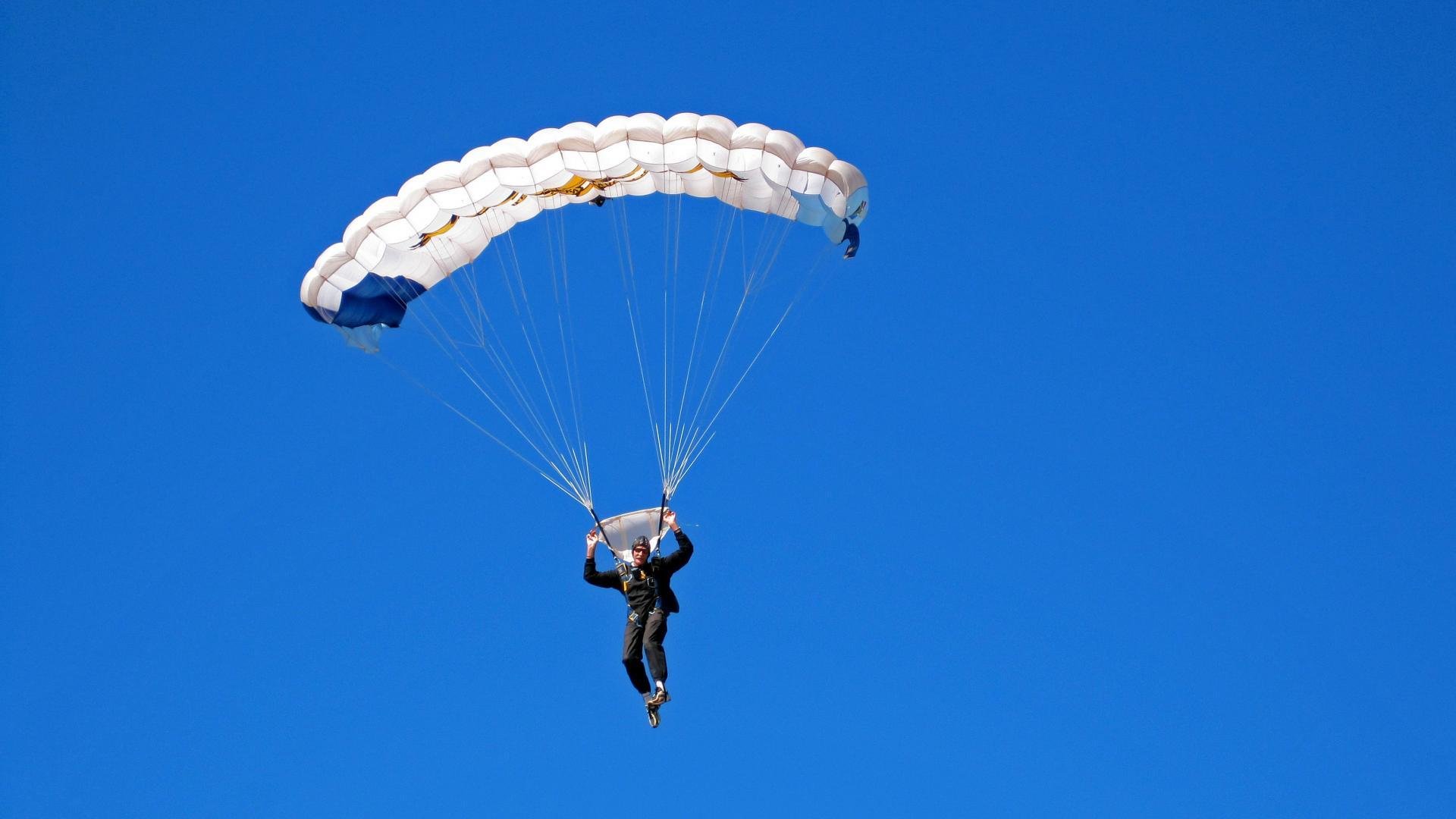 田径赛场焦点！阿根廷队对阵巴西队，连胜纪录继续刷新，球队势不可挡