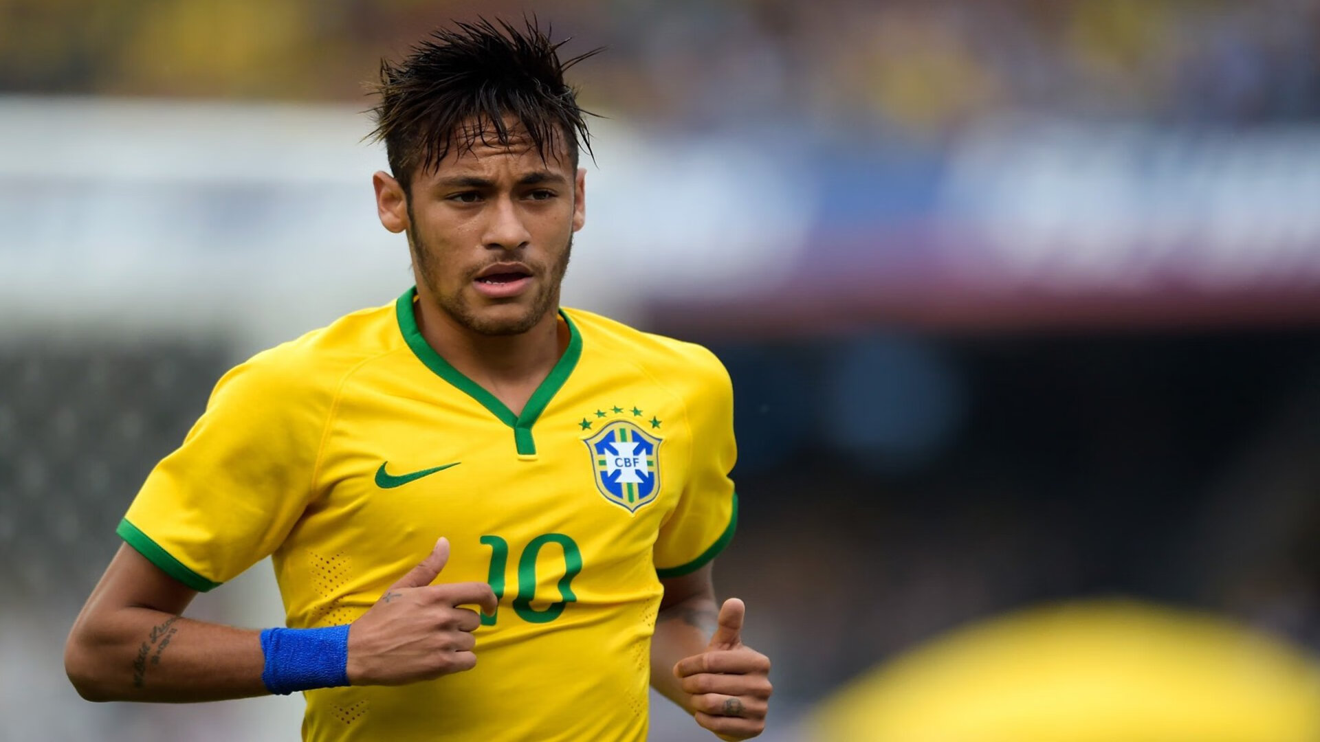 世界杯预选赛转会风云：曼城盯上锋线强援，武磊或成交易筹码